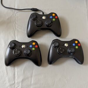 Xbox 360 Controllers (Set of 3)